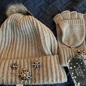 VS hat and mitten set